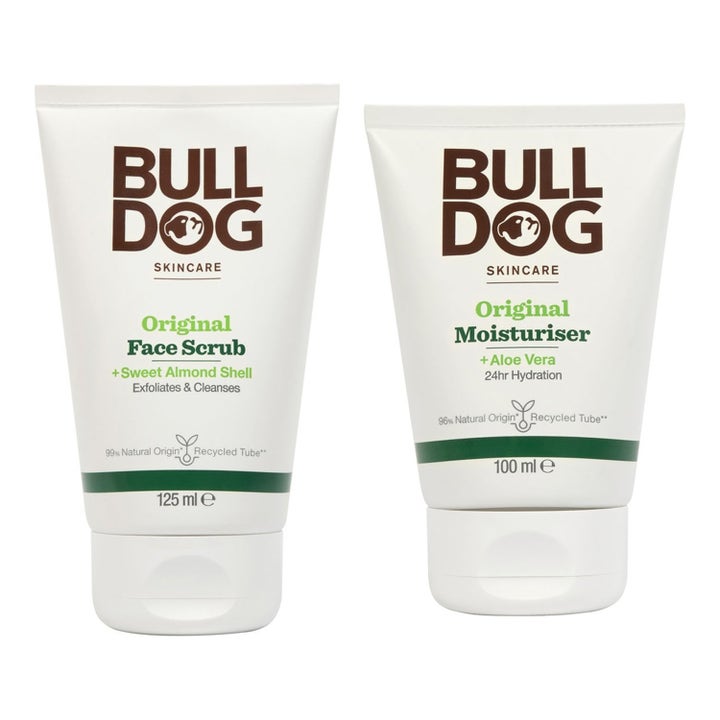 Scrub & Soothe - Exfolierande och Lugnande Rutin för Män med Grov Hudstruktur